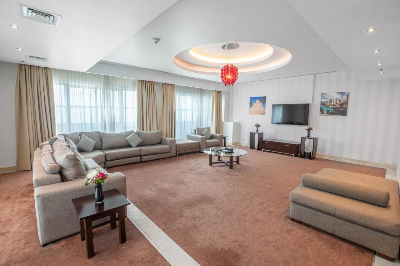 Premiere - Aparthotel 4*